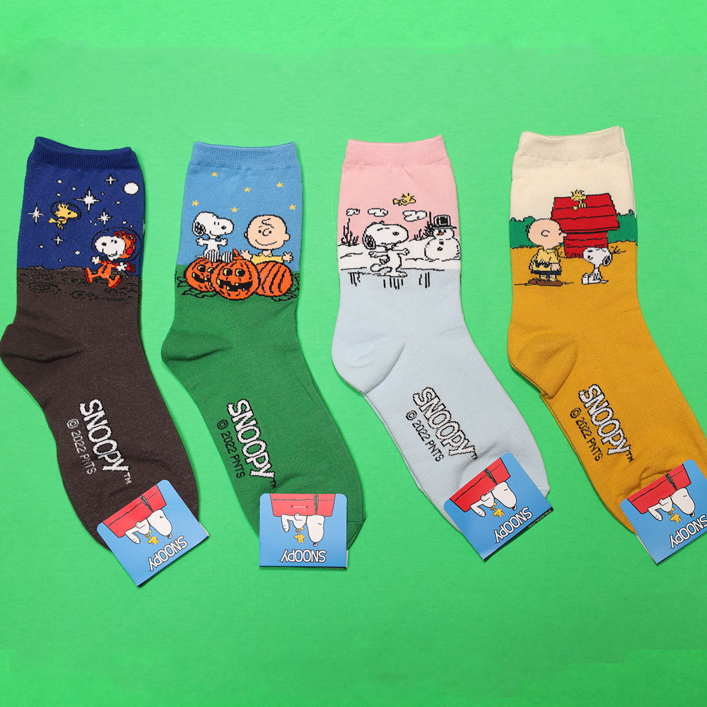 Snoopy characters Holiday Crew Socks