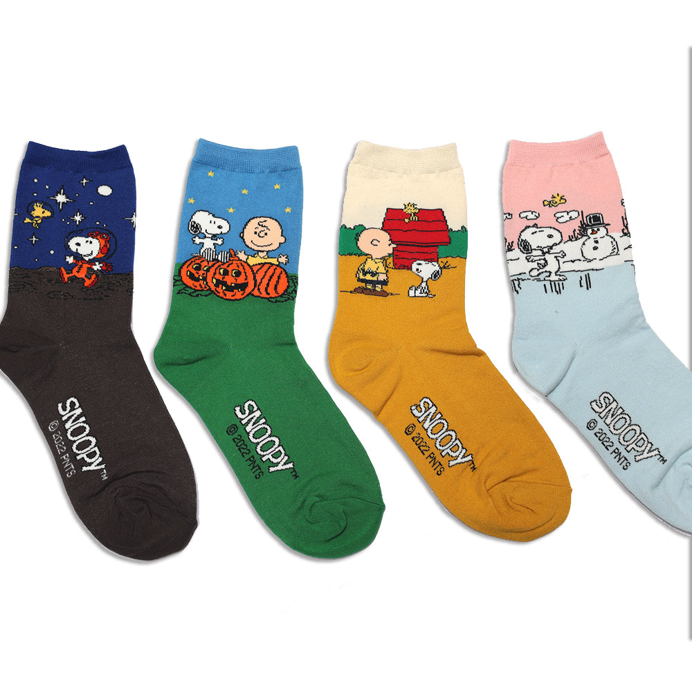 Snoopy characters Holiday Crew Socks