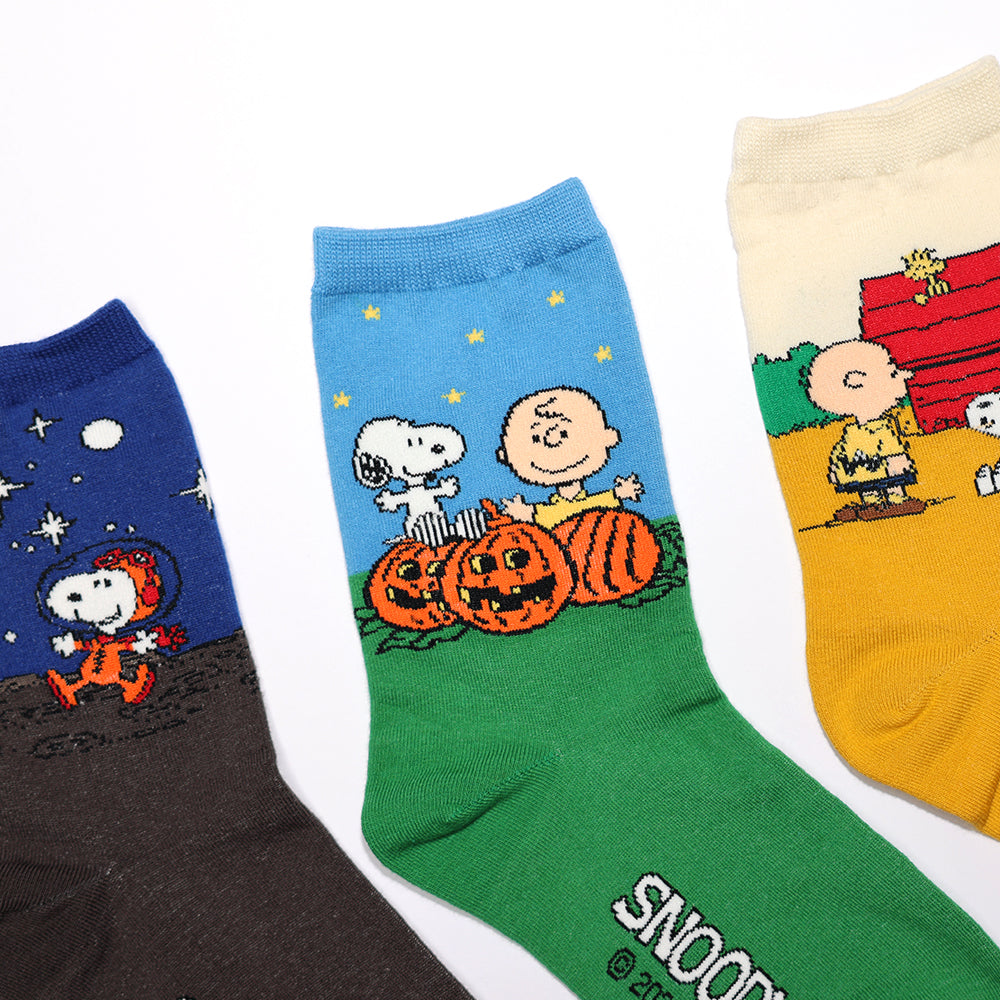 Snoopy characters Holiday Crew Socks