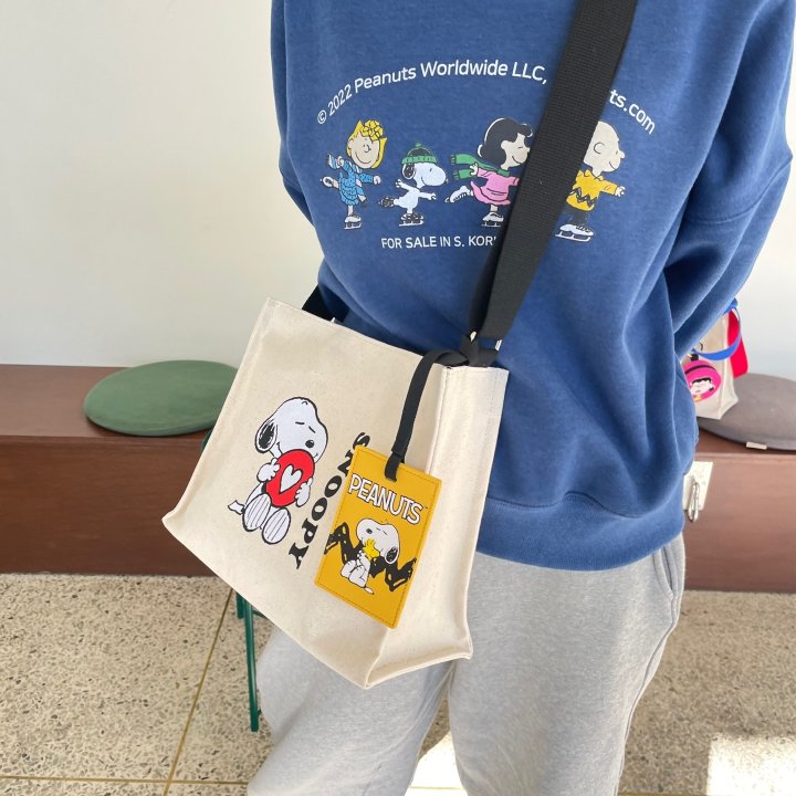 Snoopy Daily Canvas Shoulder/ Cross Bag- Peanuts Official